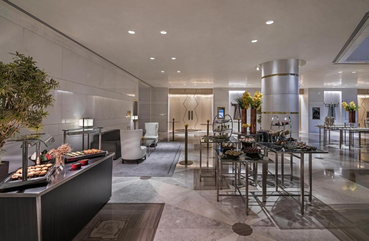 Raffles Готель 5*