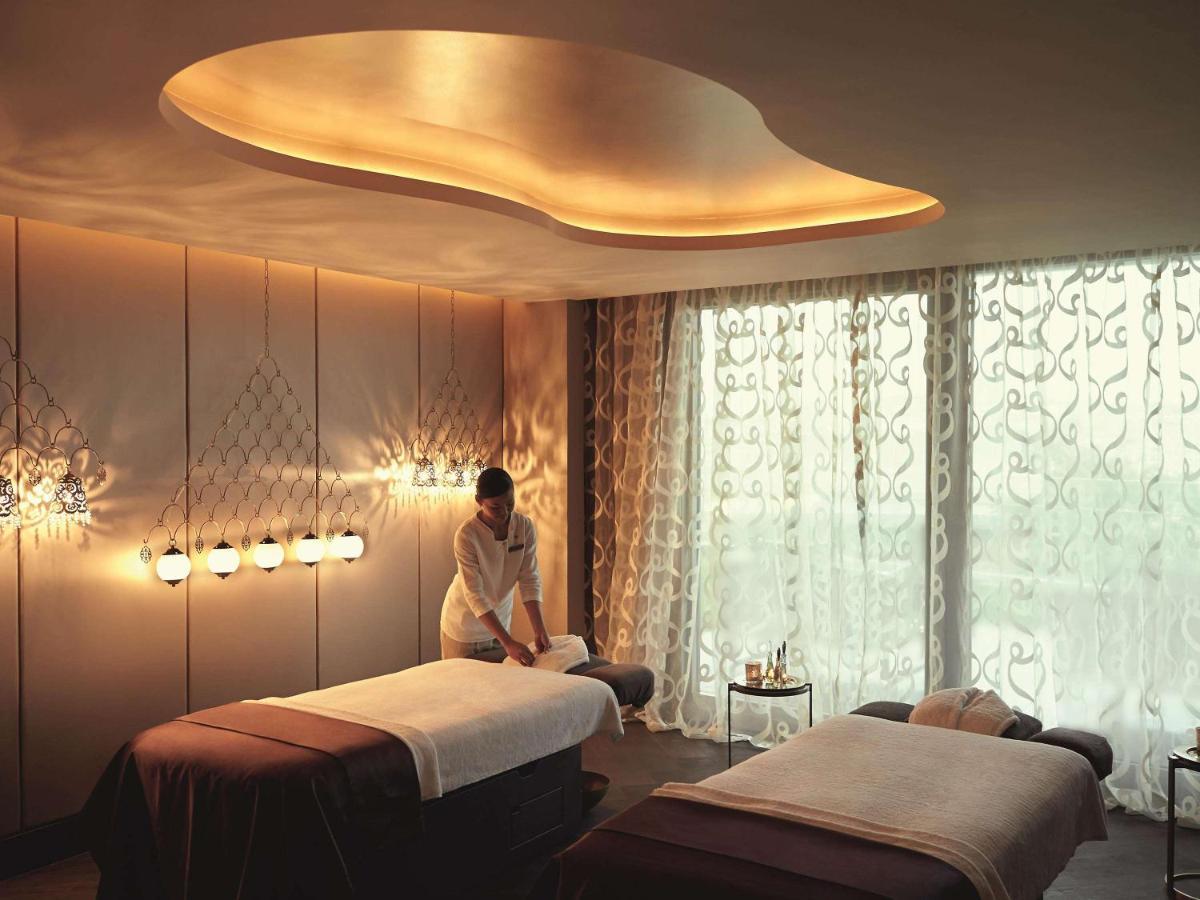 Отель Raffles 5*