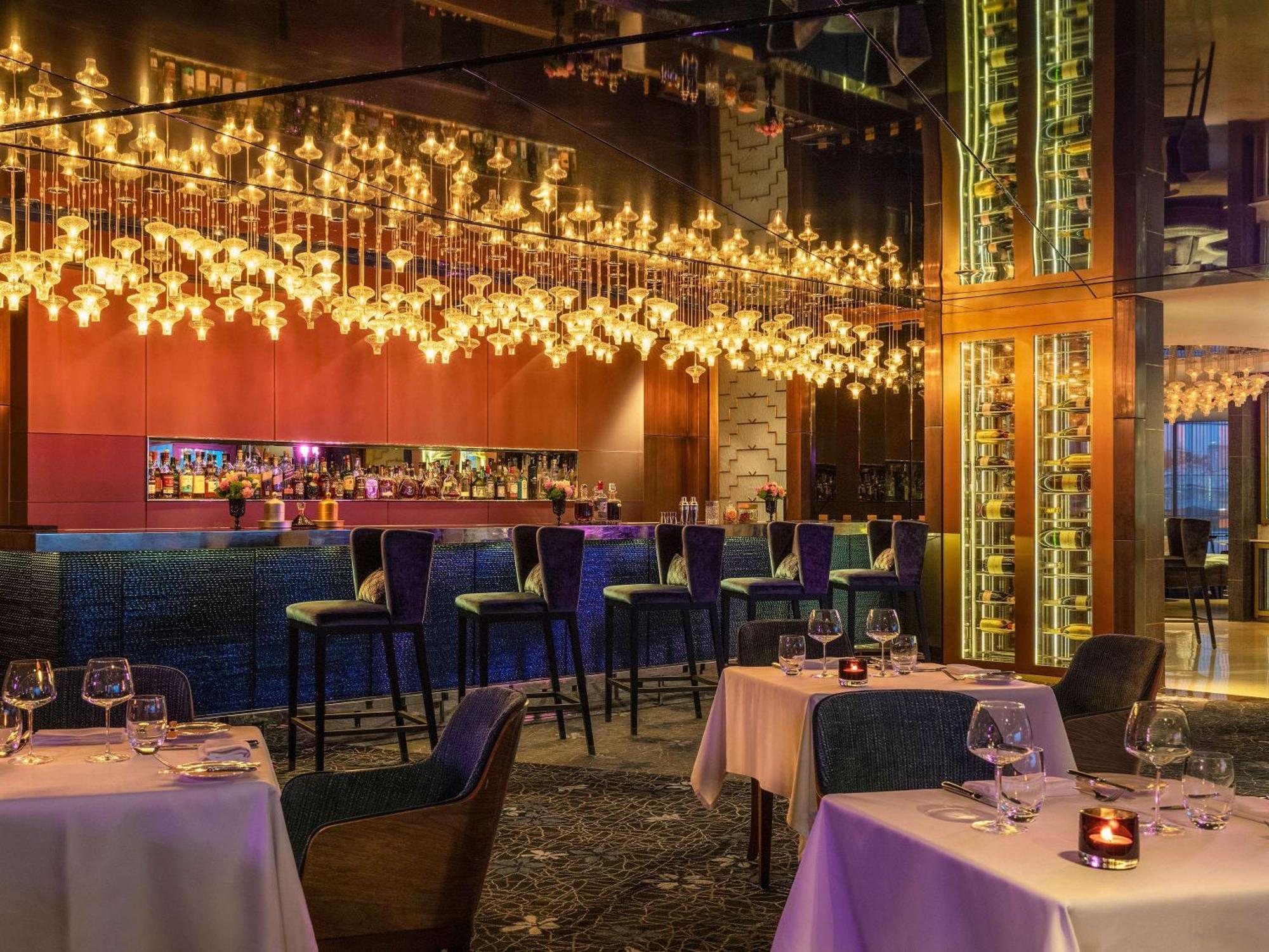 Отель Raffles 5*